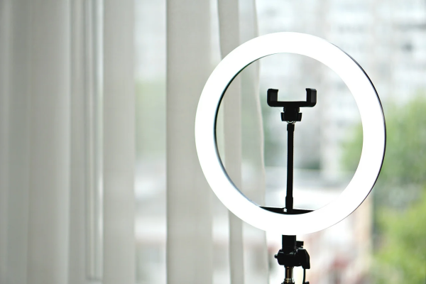 Кольцевая светодиодная LED лампа 26 см + штатив 1 метр + держатель для телефона